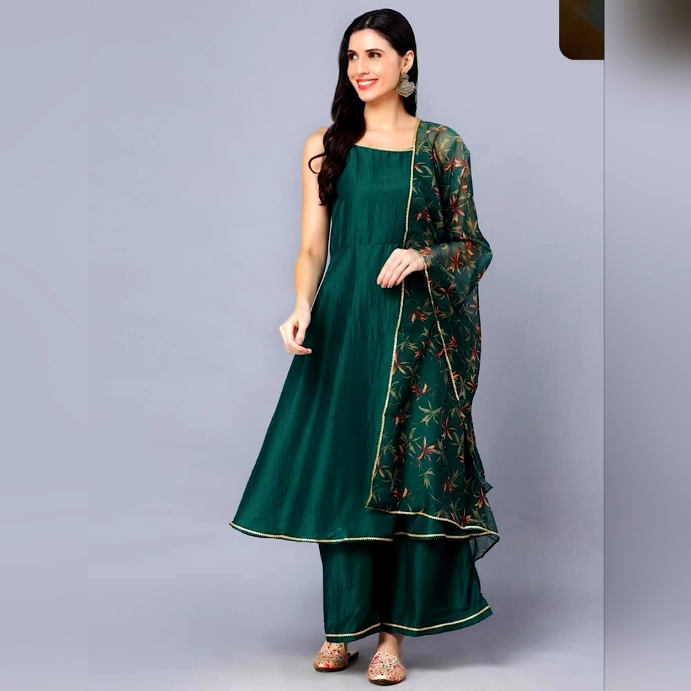 Women Dark Green Silk Kurta with Palazzo & Dupatta Set (3 Pc Set)